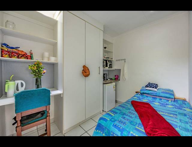 508M² BUILDING FOR SALE IN COLBYN